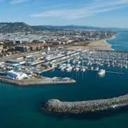 A 5' De La Playa Apartment *